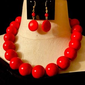 Gold Tone-Red Necklace & Earring Set